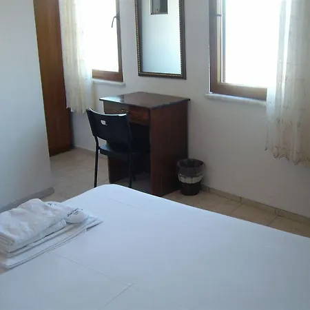 Pensionat Adali 4*