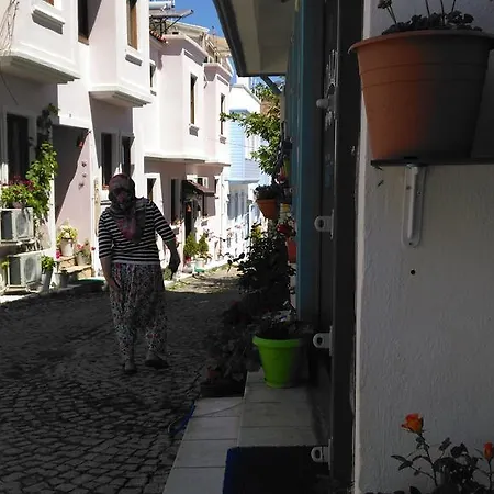 Konukevi Adali