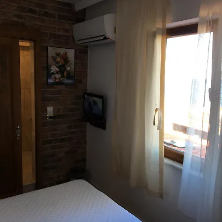 Adali Pensionat Bozcaada