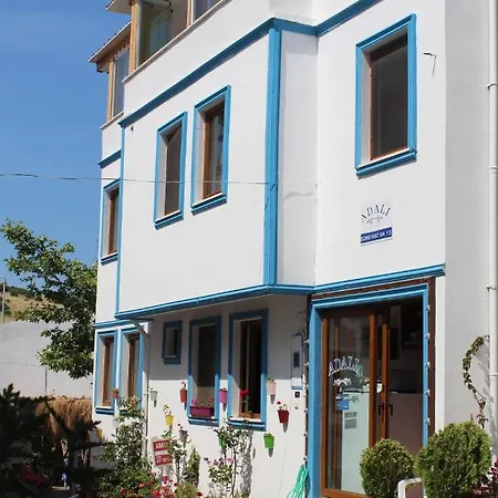 Adali Konukevi Bozcaada
